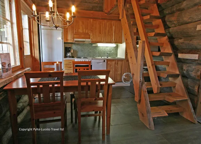 Hoviranta בית נופש לוסטו